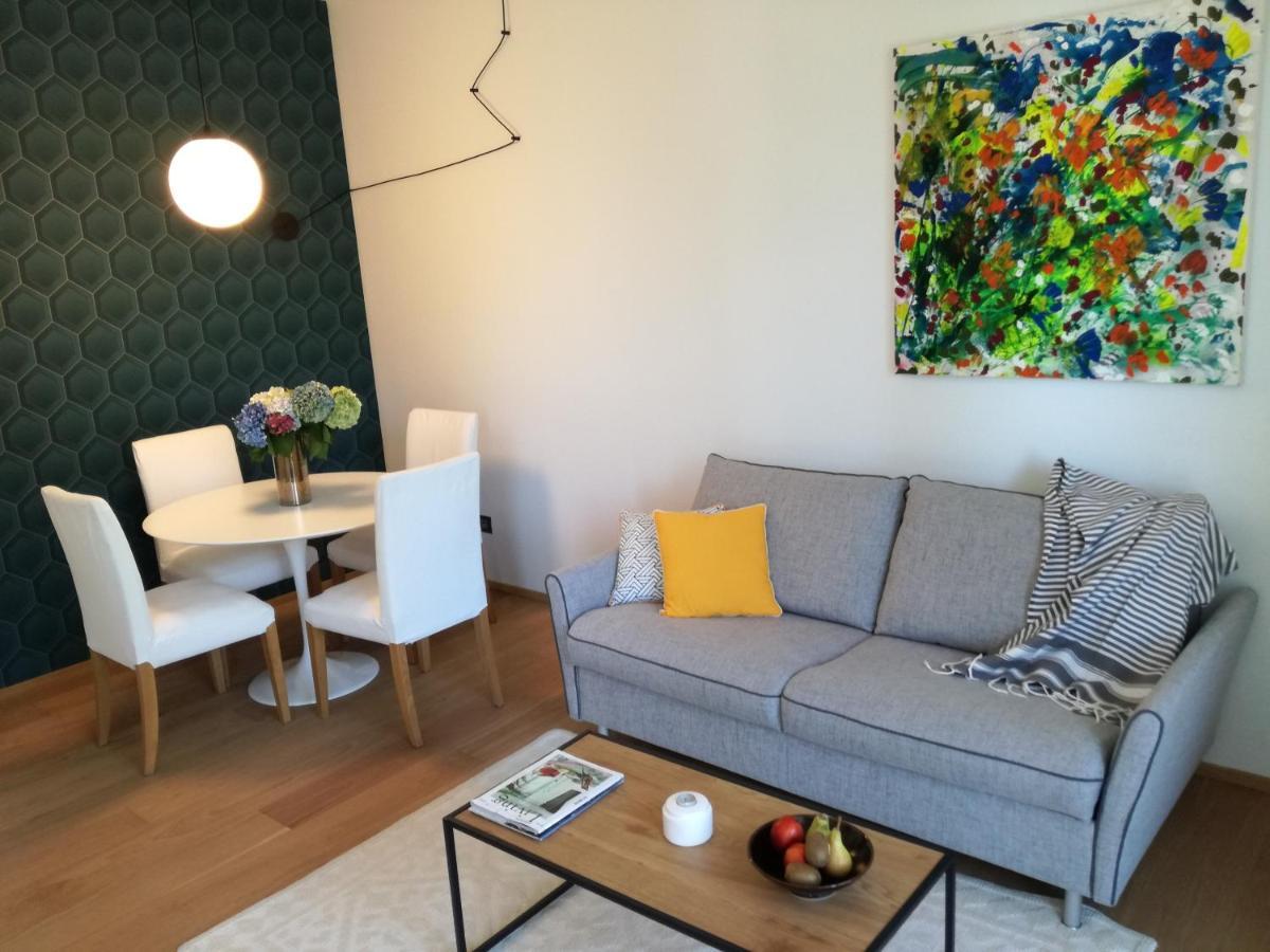 Suite 51 Appartamento Con Terrazzo A 50 Mt Dal Lago - Private Parking (Adults Only) Arona Bagian luar foto