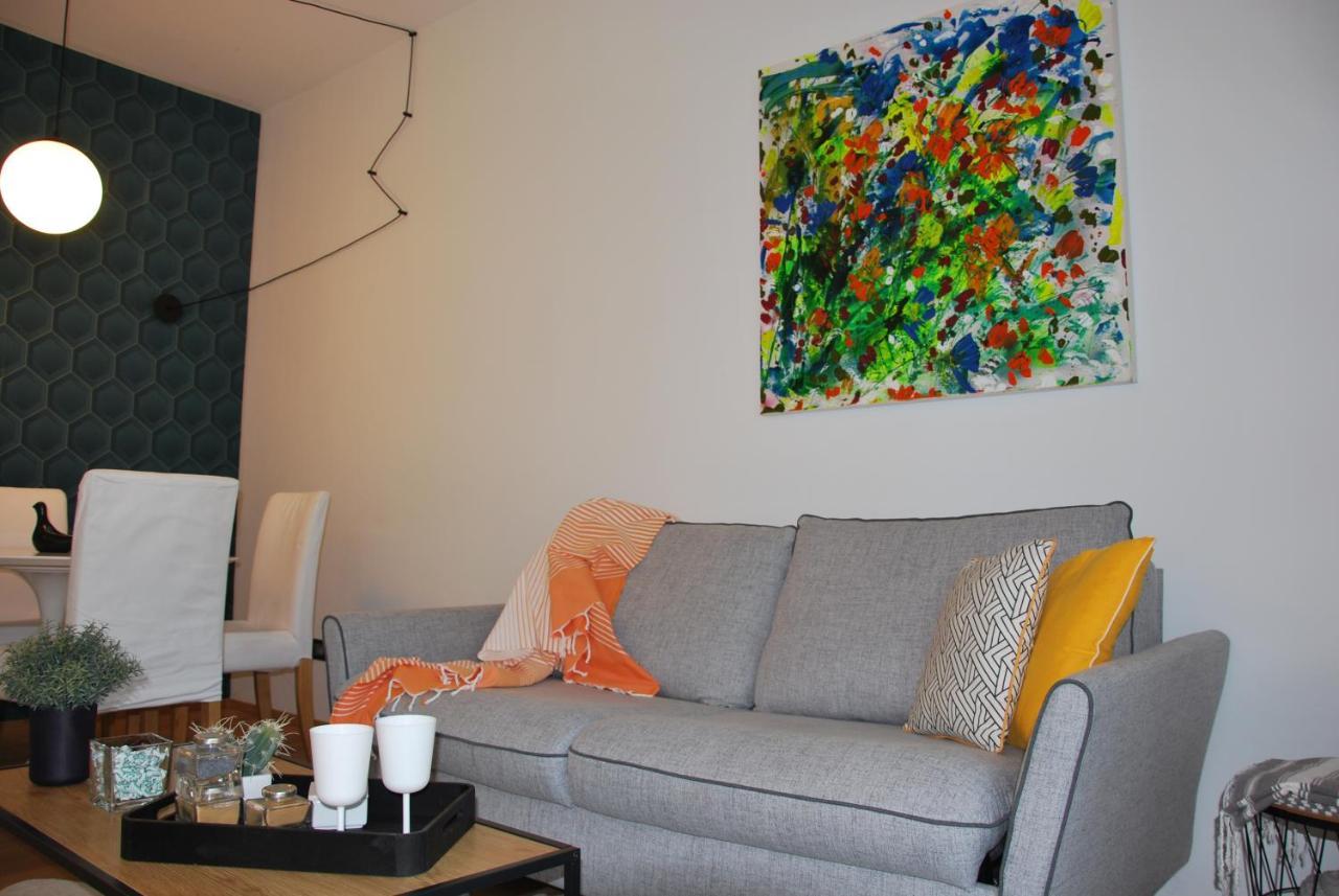 Suite 51 Appartamento Con Terrazzo A 50 Mt Dal Lago - Private Parking (Adults Only) Arona Bagian luar foto