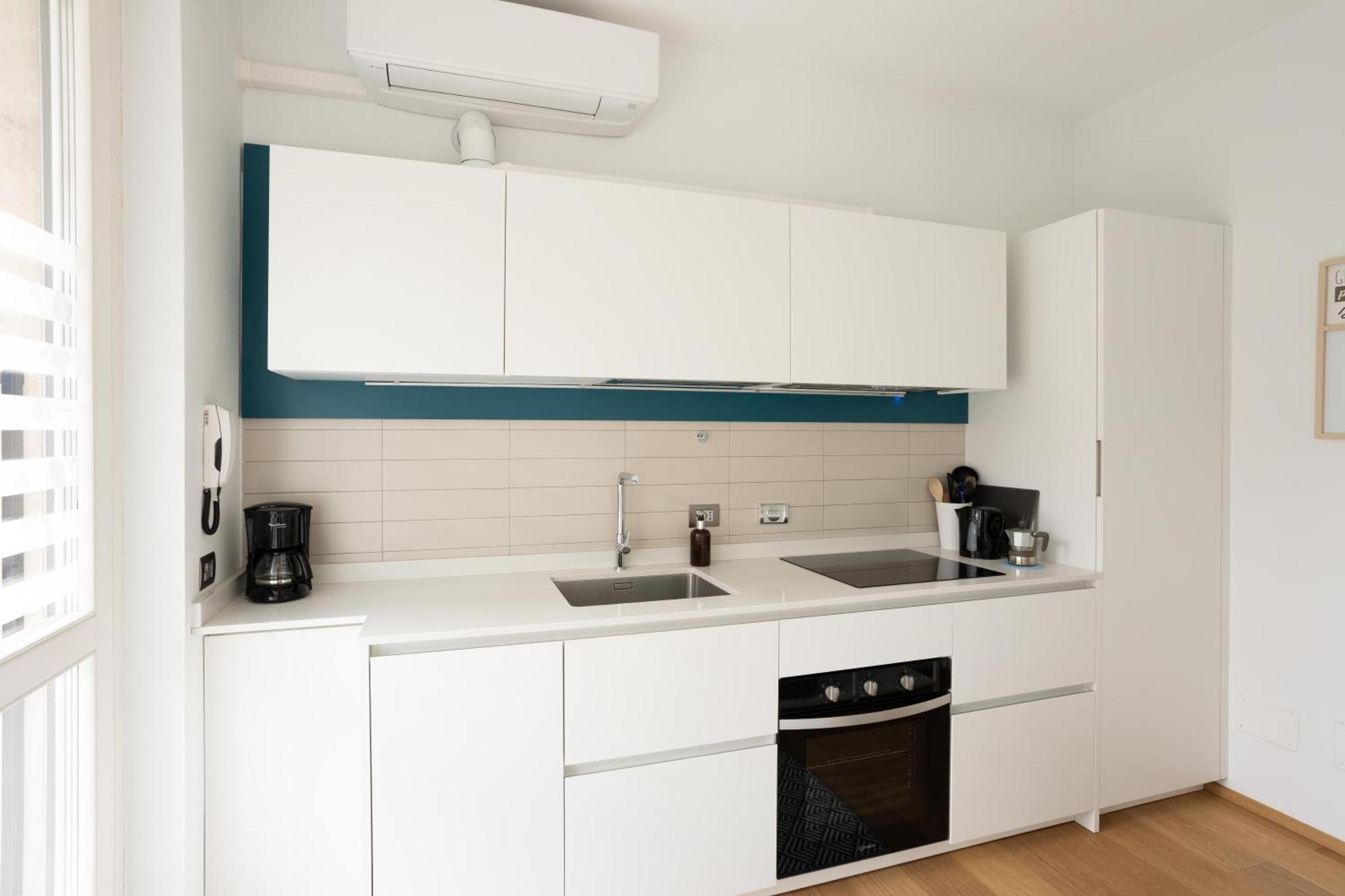 Suite 51 Appartamento Con Terrazzo A 50 Mt Dal Lago - Private Parking (Adults Only) Arona Bagian luar foto