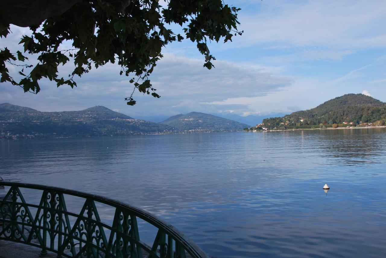 Suite 51 Appartamento Con Terrazzo A 50 Mt Dal Lago - Private Parking (Adults Only) Arona Bagian luar foto